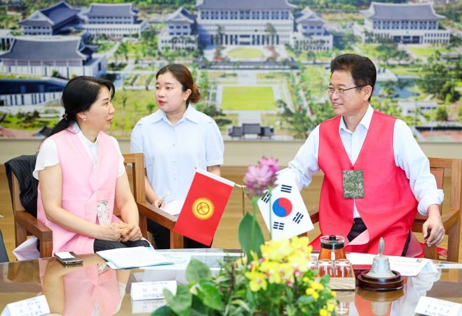 주한키르기스스탄 대사, 경북의 발전 해법 알려달라