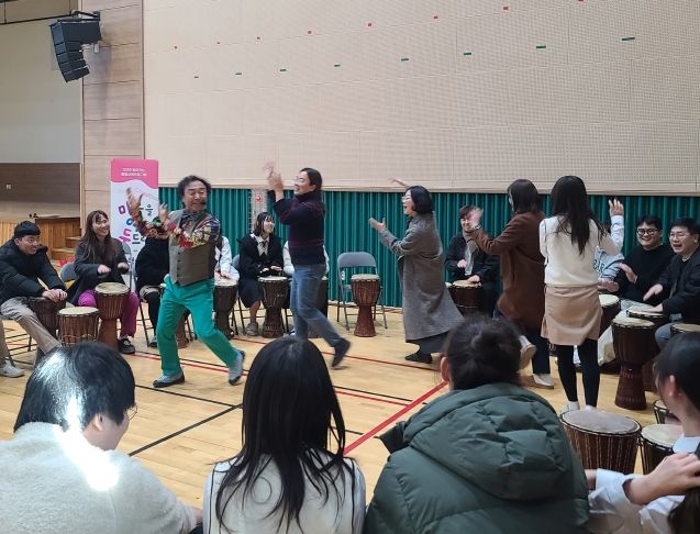 마음을 여는 두드림 - 드럼서클