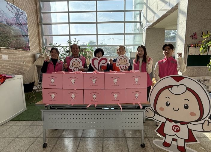 경북 산불 피해복구 참여 자원봉사자 지원 물품 전달