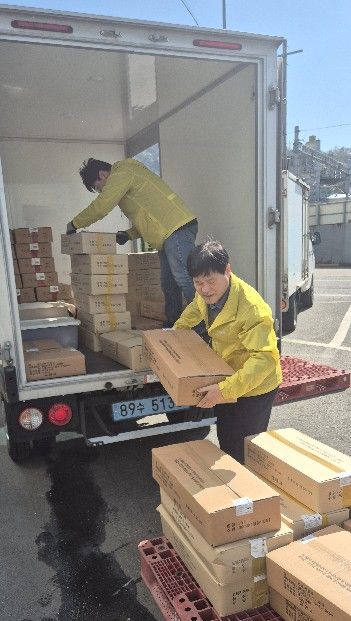 김천시시설관리공단 이사장, 종량제봉투 직접 배송하며 현장 대응